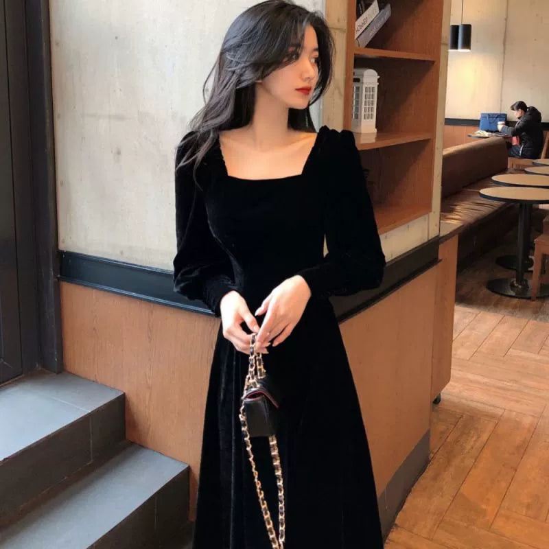 Autumn and Winter French Style Draping Velvet Dress New Year Battle Robe