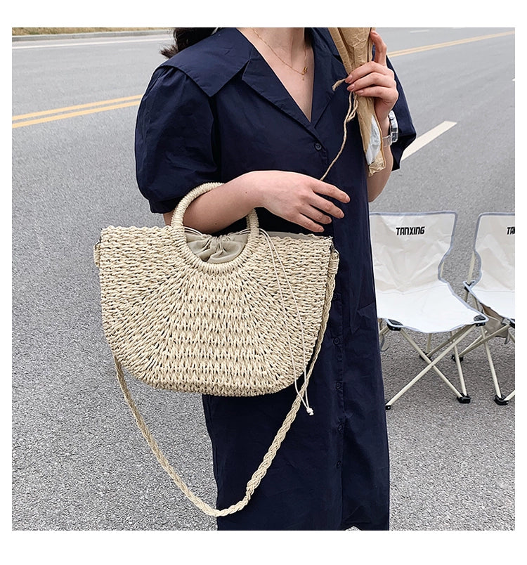 Retro Large Capacity Unique One-Shoulder Straw Bag