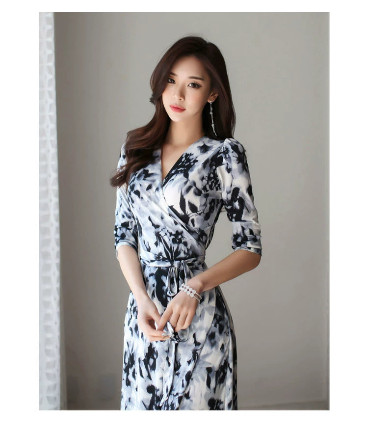 New Spring and Summer One-Piece Print Dress Shoelace Fashion Long Skirt Slim Looking High Elegant V Neck Slim Dress
