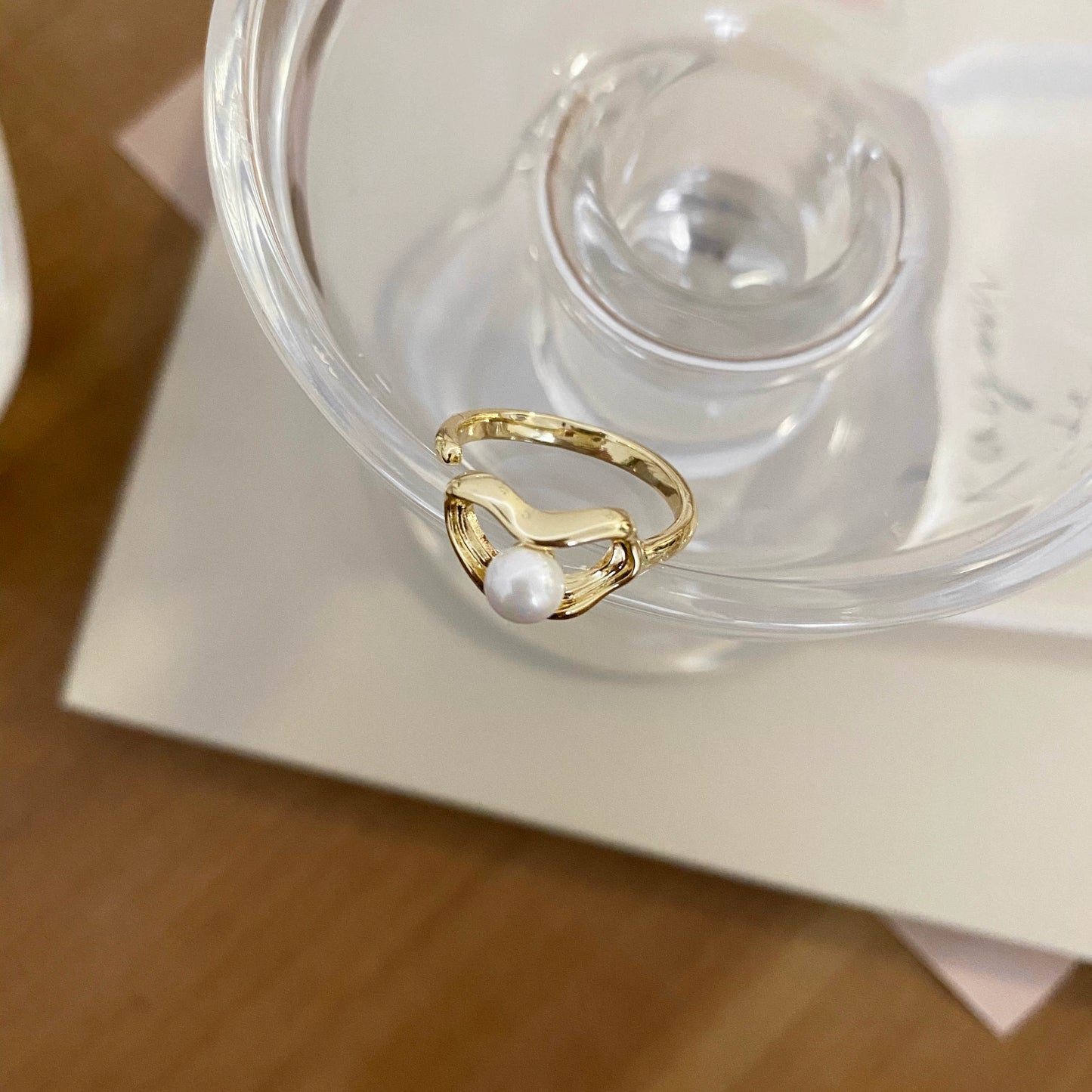 Accessible Luxury Pearl Gold Female Design Niche Twin Fritillary