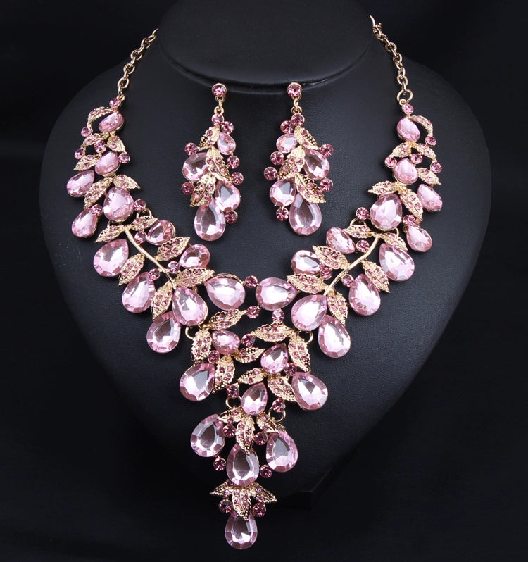 Fashion Crystal Clavicle Chain Women's Curve Photography Gem