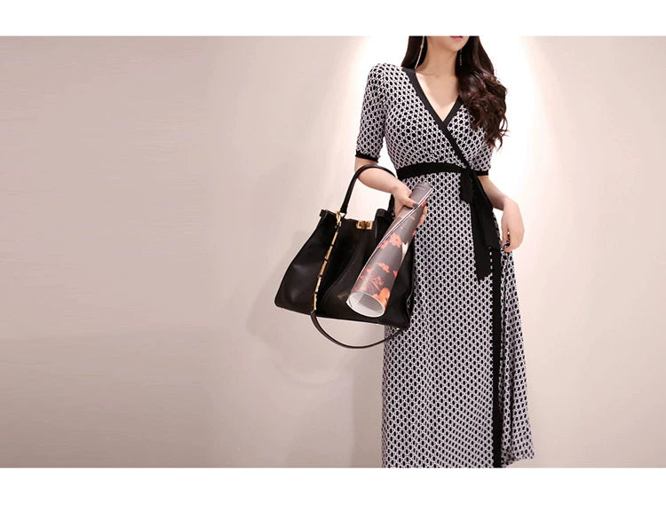 New Spring and Summer One-Piece Print Dress Shoelace Fashion Long Skirt Slim Looking High Elegant V Neck Slim Dress