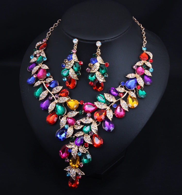 Fashion Crystal Clavicle Chain Women's Curve Photography Gem