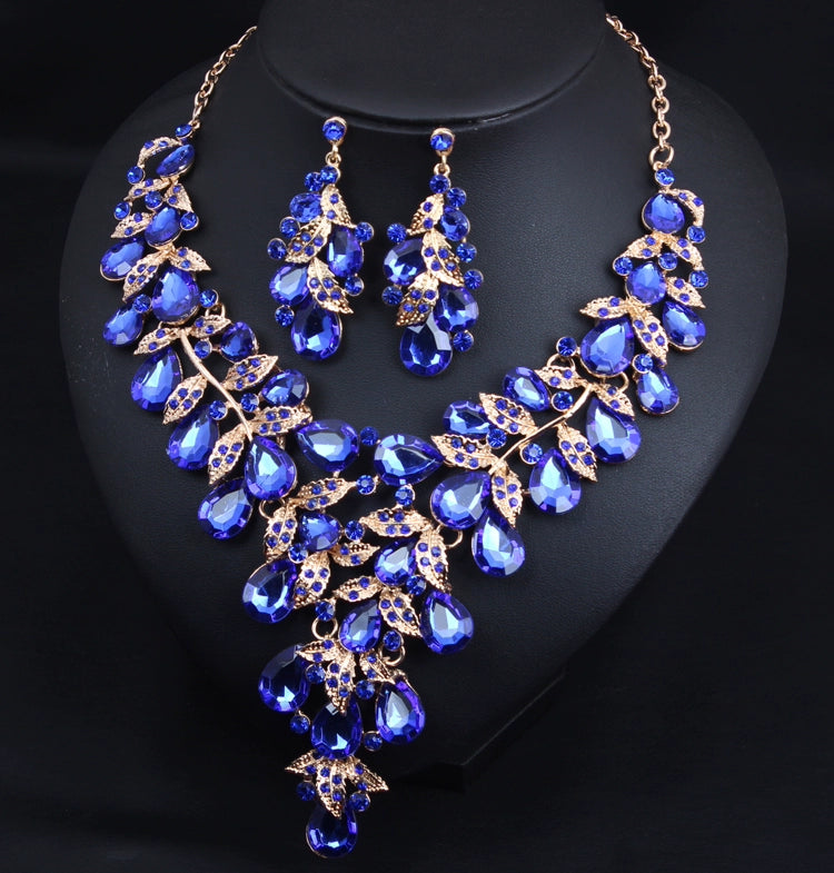 Fashion Crystal Clavicle Chain Women's Curve Photography Gem