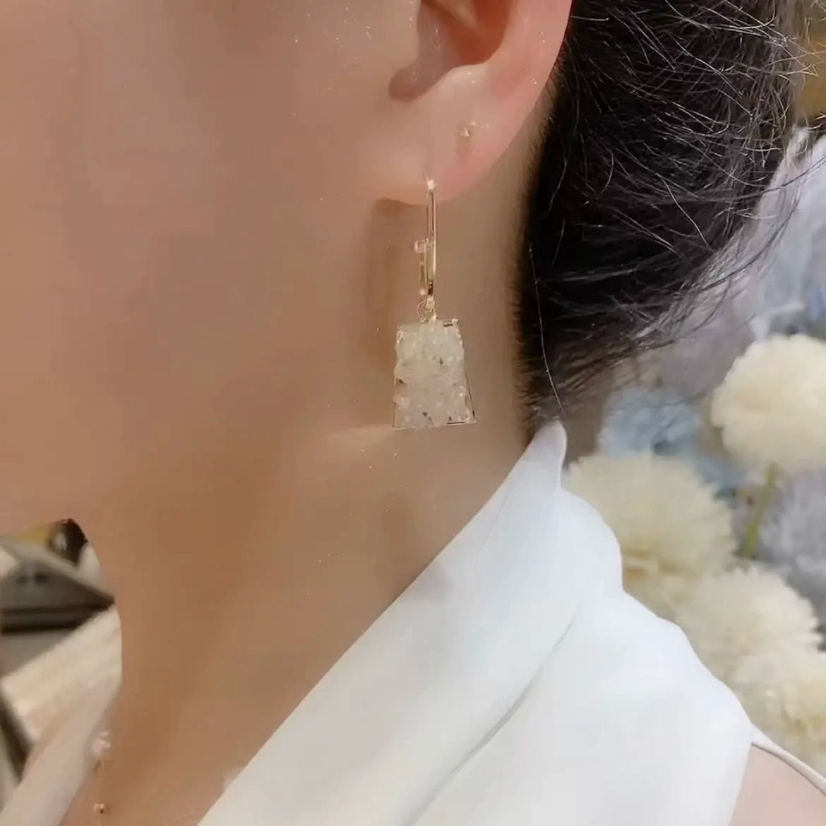 Light Luxury Women's Niche Temperament Retro Shining 925 Silver Needle
