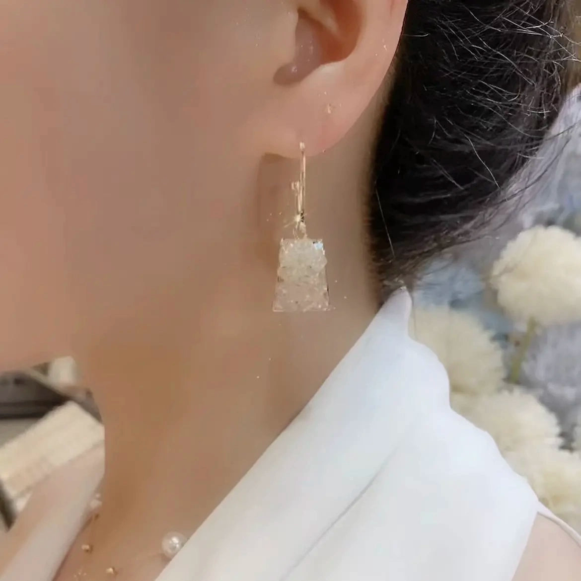 Light Luxury Women's Niche Temperament Retro Shining 925 Silver Needle