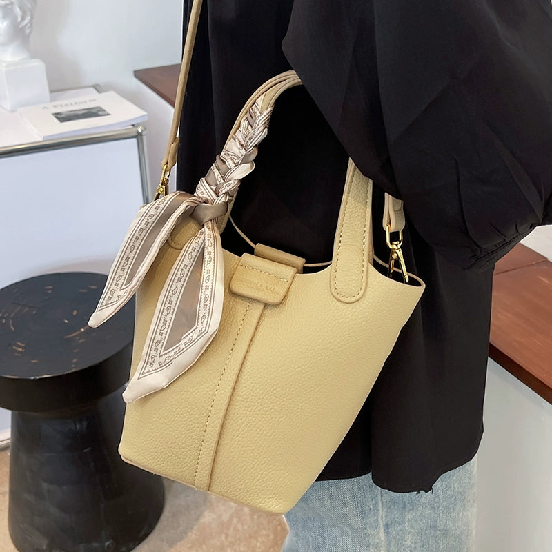 Fashionable All-Match Best Selling Vegetable Basket Textured Bucket Bag
