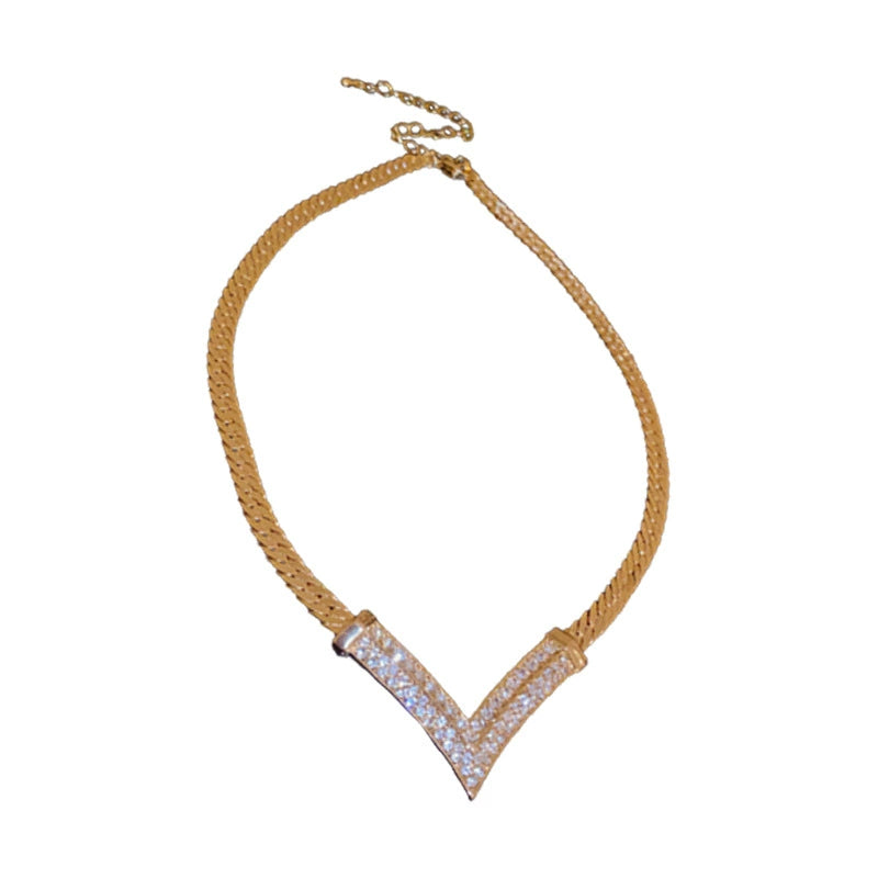 Niche Style Electroplating Diamond Inlaid Clavicle Chain Influencer Picks Real Gold