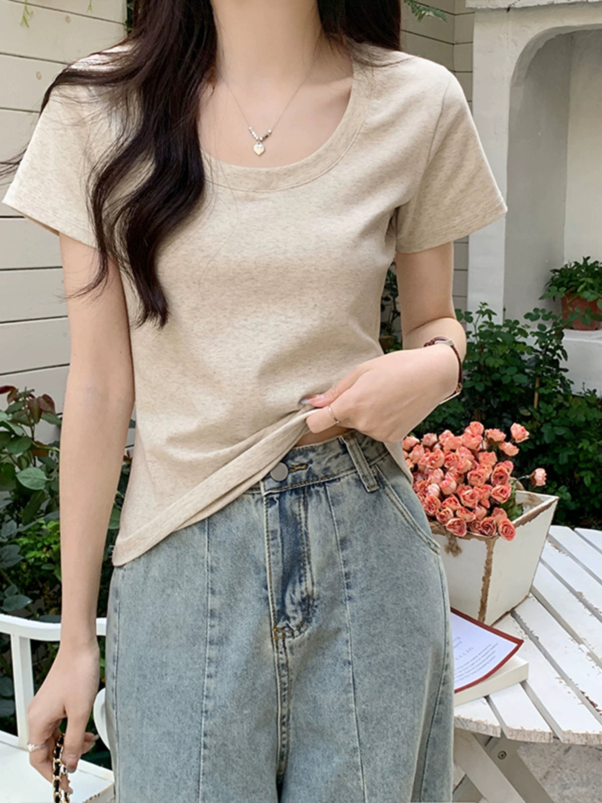 U-Neck Short Sleeve Slim Fit Stylish Solid Color Top T-shirt