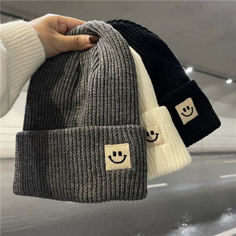 Cute Smiling Face Women's Autumn and Winter Black Wool Hat