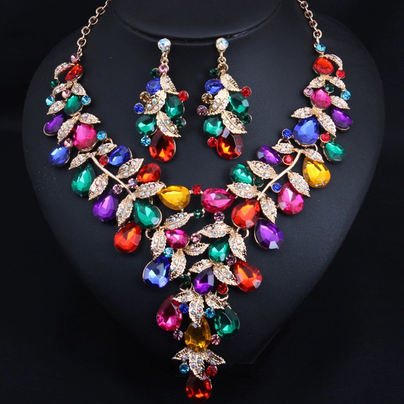 Fashion Crystal Clavicle Chain Women's Curve Photography Gem