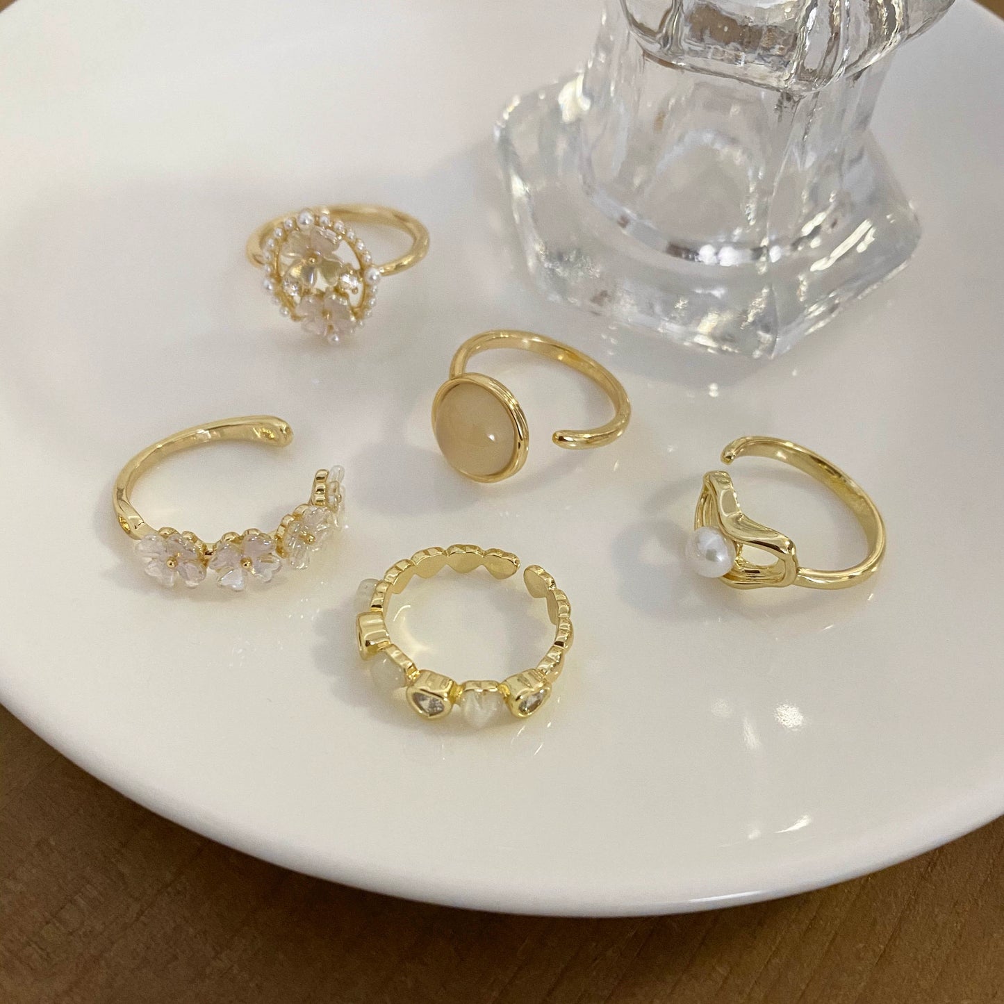 Accessible Luxury Pearl Gold Female Design Niche Twin Fritillary
