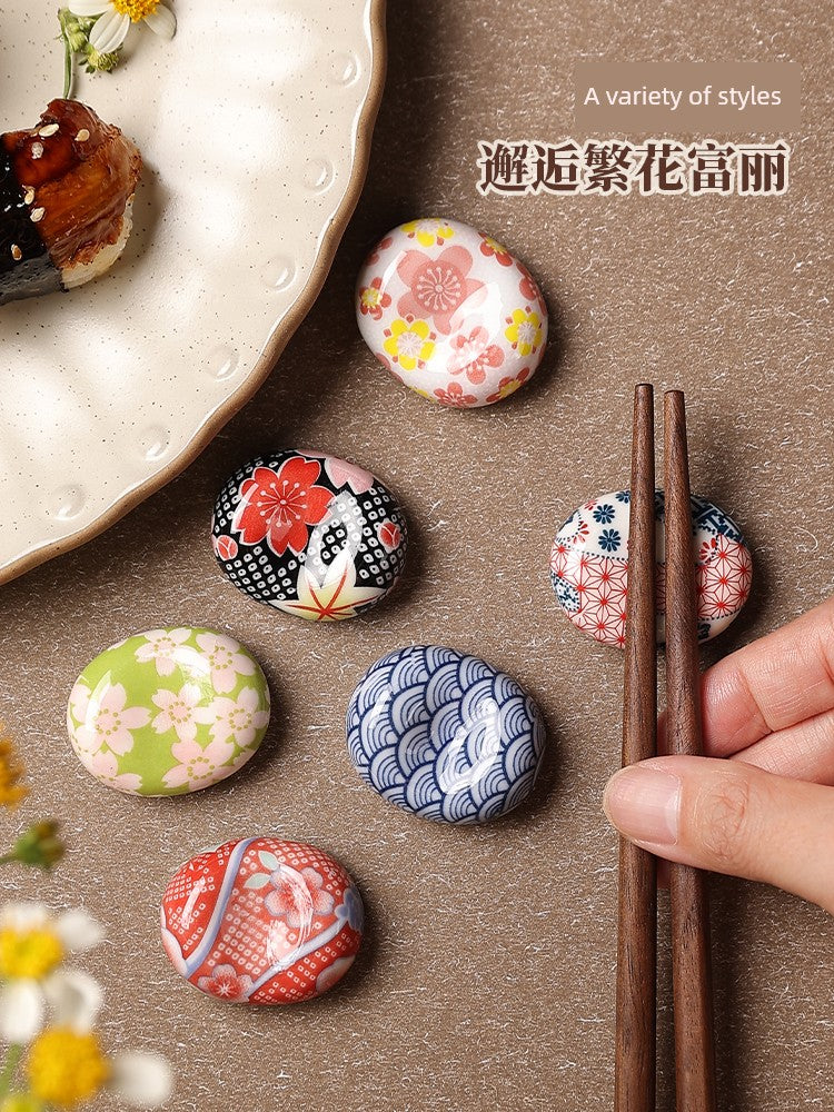 Japanese-Style Chopsticks Shelf Ceramic Chopsticks Pillow Exquisite and Creative Chopstick Holder Household Dining Table Public Chopsticks Chopstick Holder Cute Ornaments