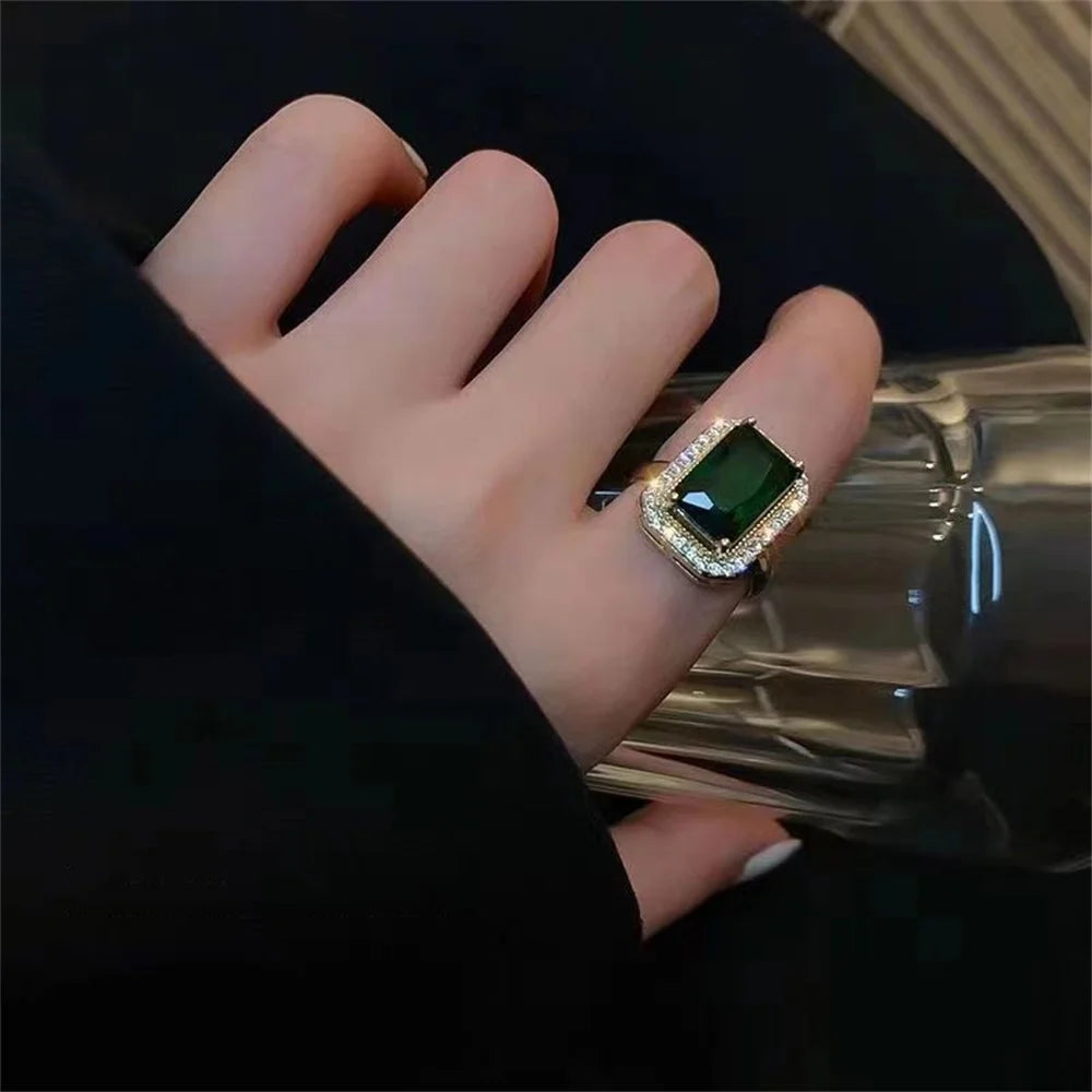 Classic Women's Three-piece Jewelry Set Statement Emerald Ring Fashion Green Zircon Ring Earring Necklace Wedding Jewelry Sets 