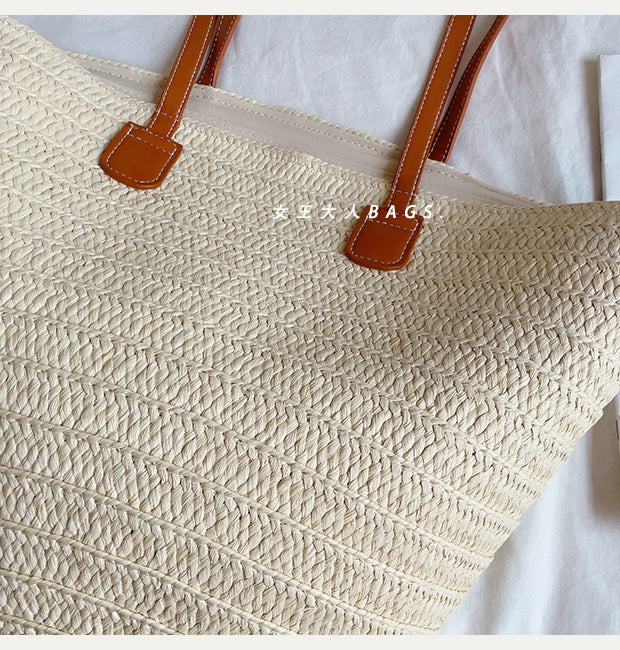 Women's French-Style One-Shoulder Seaside Holiday Straw Woven Bag