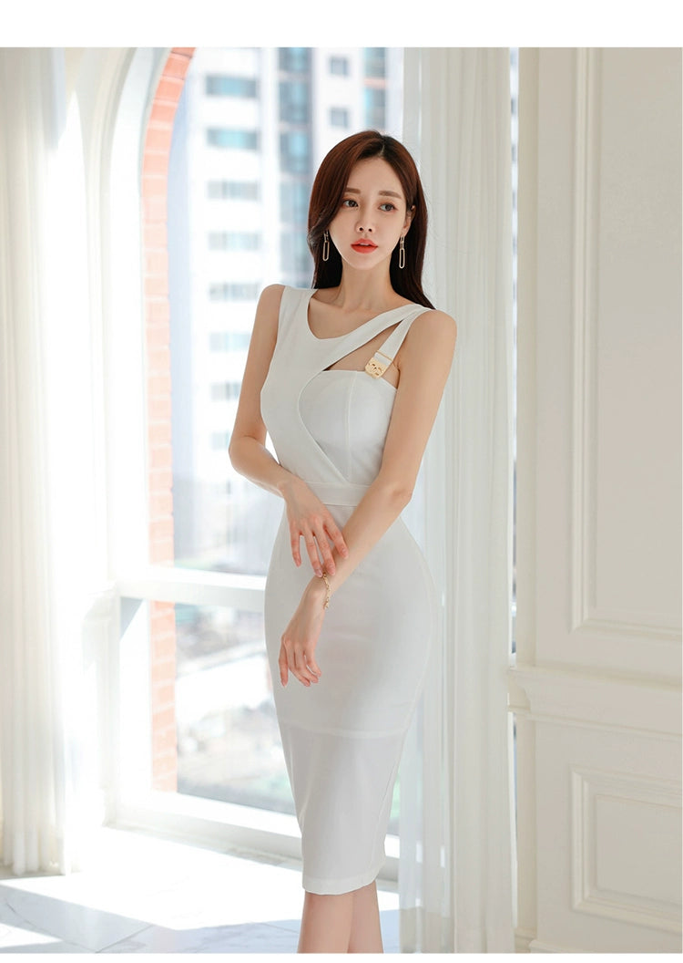 Asymmetric Sleeveless Backless Waist Trimming Slim Fit Dress