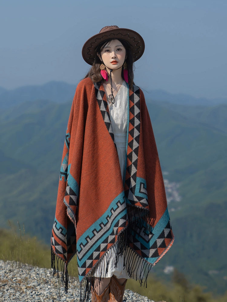 Early Autumn Travel Knit Cloak with Tassel Scarf