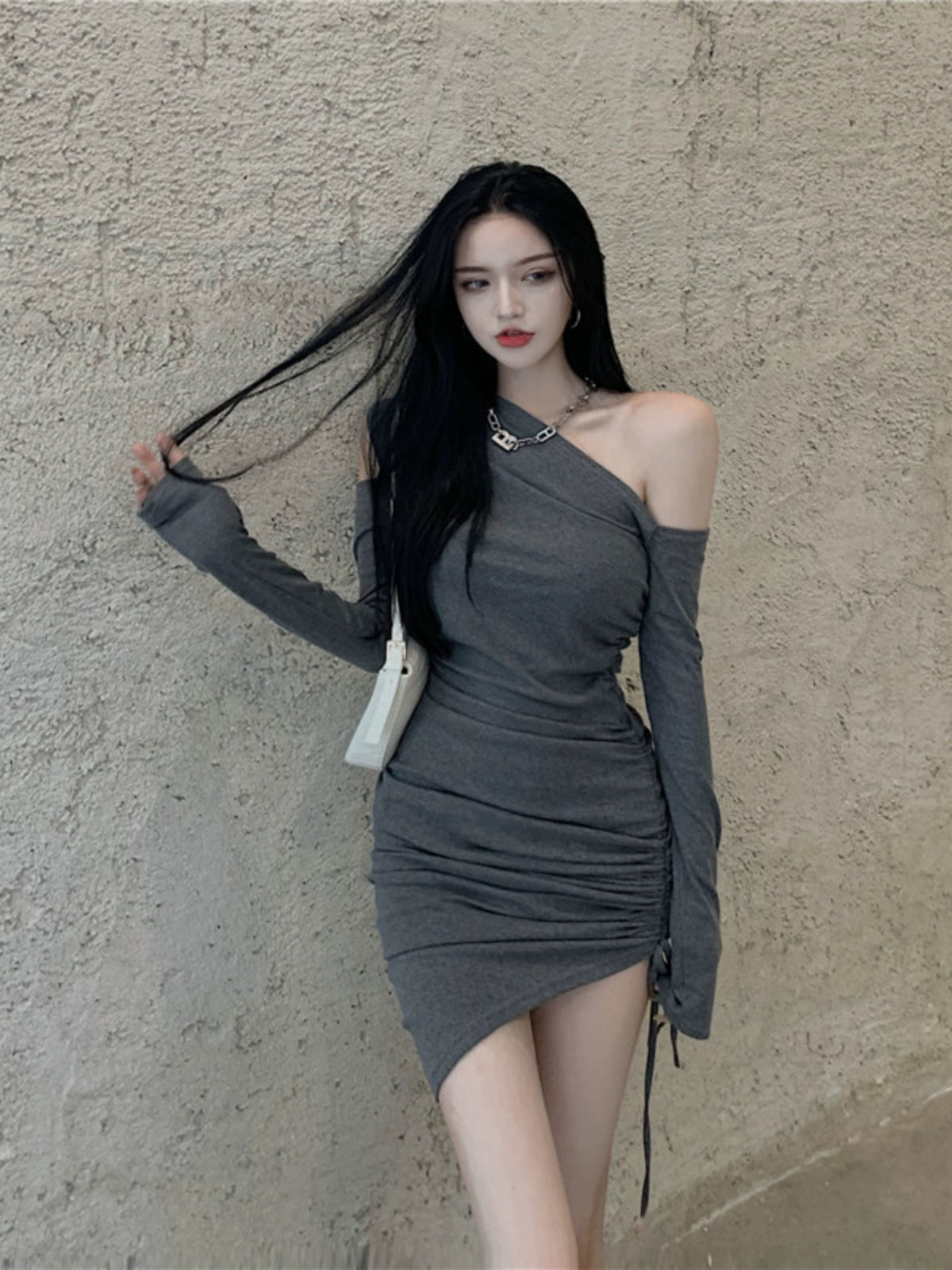 Pure Desire Sexy off-the-Shoulder Irregular Slim-Fit Dress