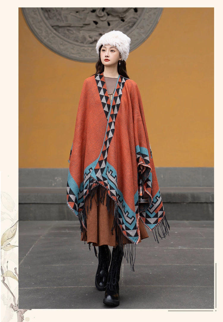 Early Autumn Travel Knit Cloak with Tassel Scarf