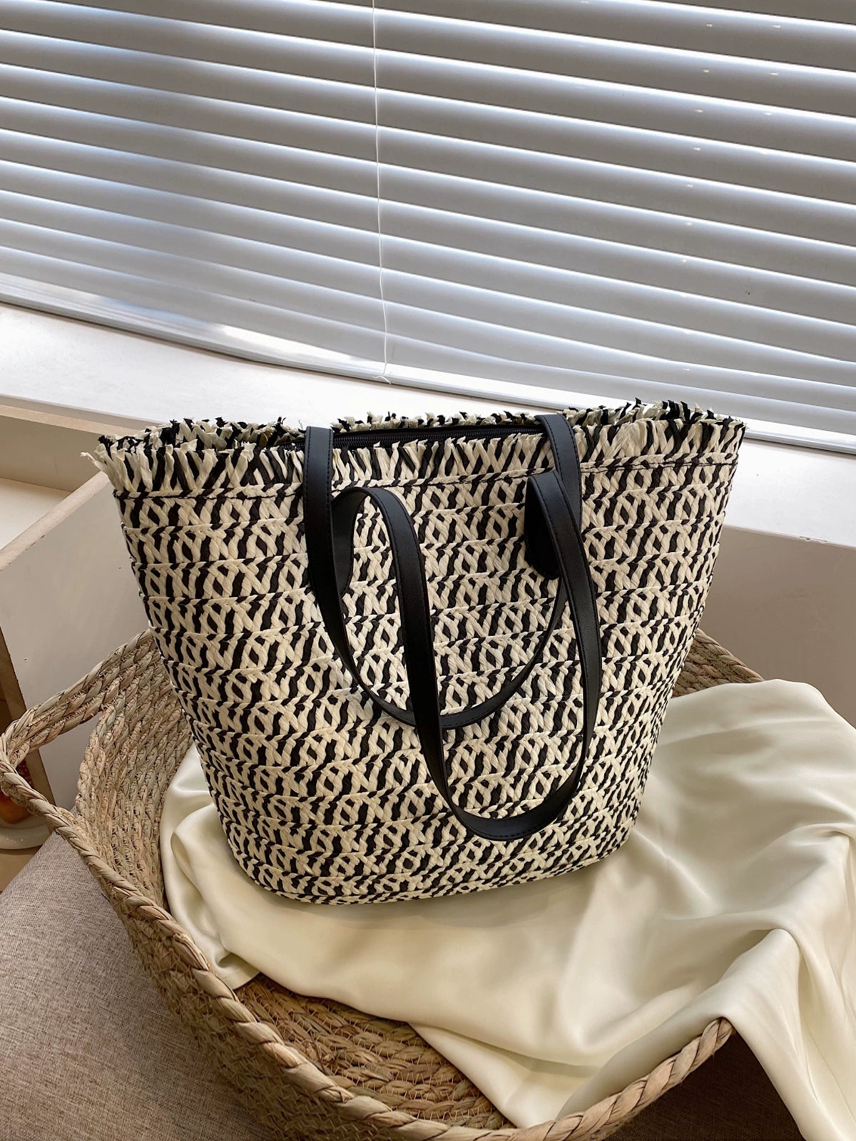 Fashion Commuter Large Capacity Vegetable Basket Straw Woven Bag