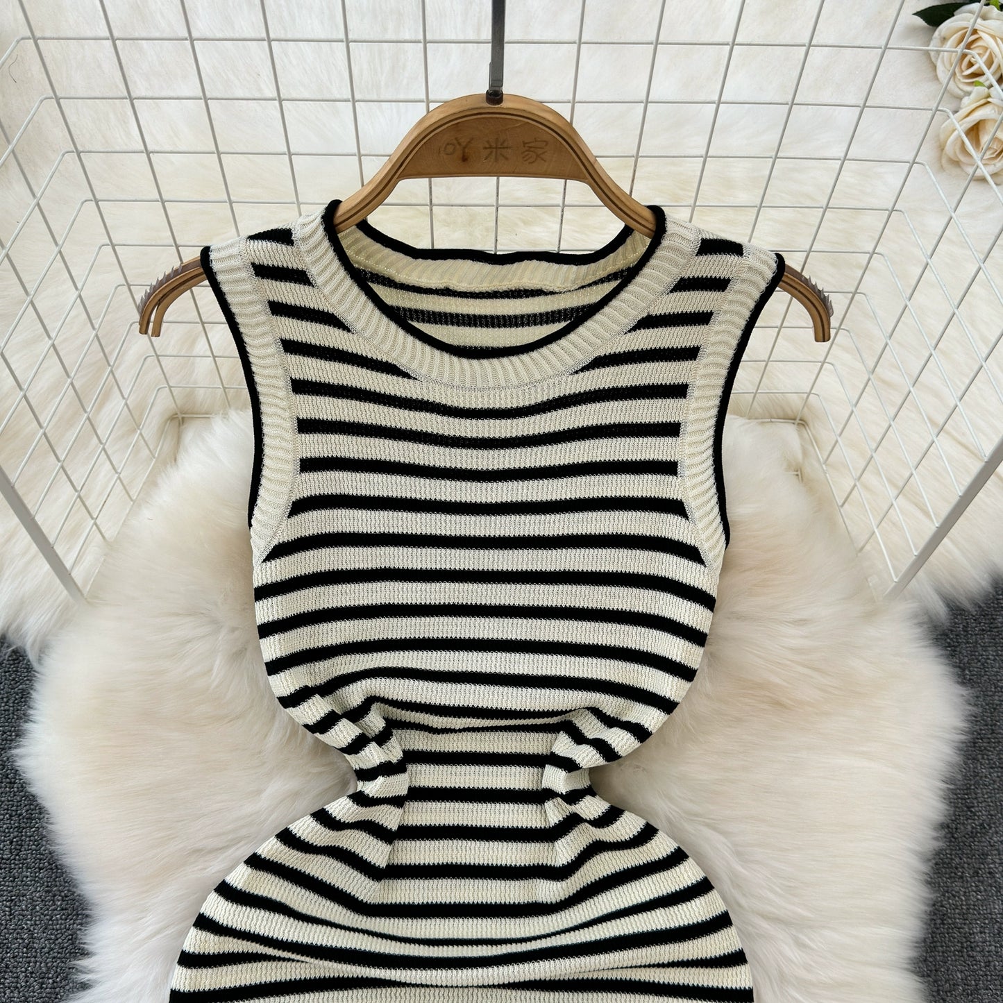 Summer New Temperament Crew Neck Sleeveless Stretch Waist Hip Knitted Dress No Slit Sleeve Hip-Wrapped Mid-Length Dress