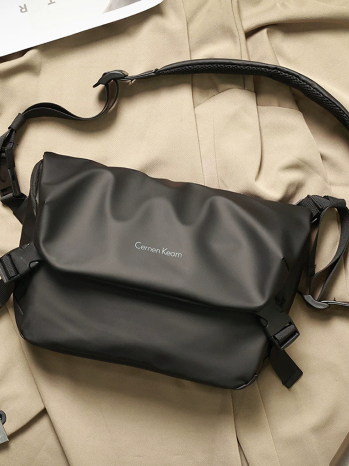 New Arrival Trendy Men Casual Nylon Japanese Shoulder Bag