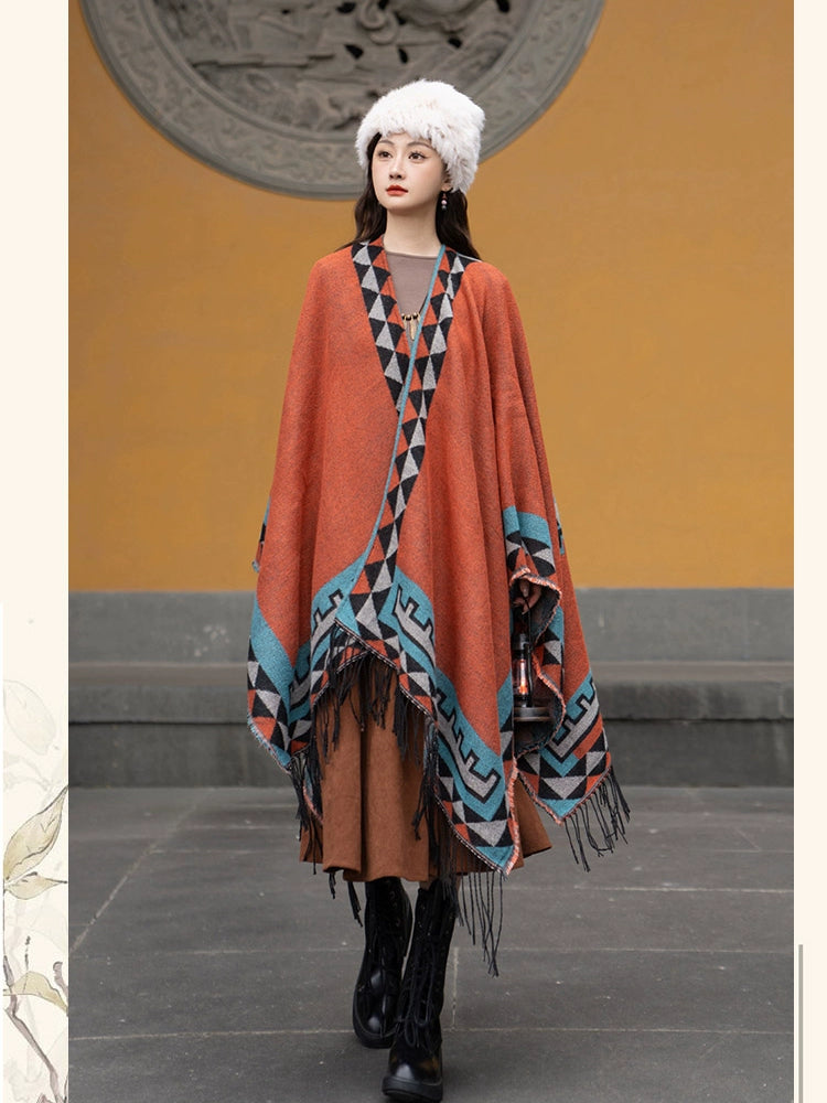 Early Autumn Travel Knit Cloak with Tassel Scarf