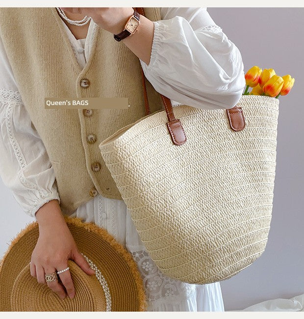 Women's French-Style One-Shoulder Seaside Holiday Straw Woven Bag