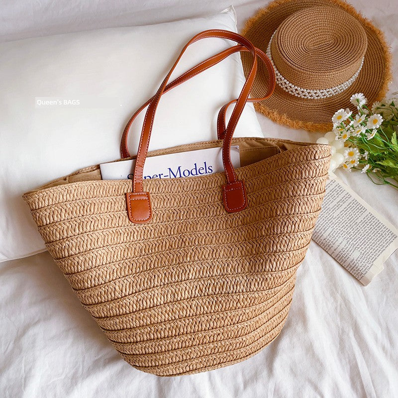 Women's French-Style One-Shoulder Seaside Holiday Straw Woven Bag