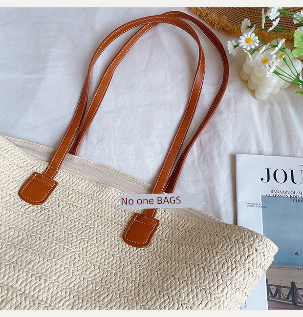 Women's French-Style One-Shoulder Seaside Holiday Straw Woven Bag