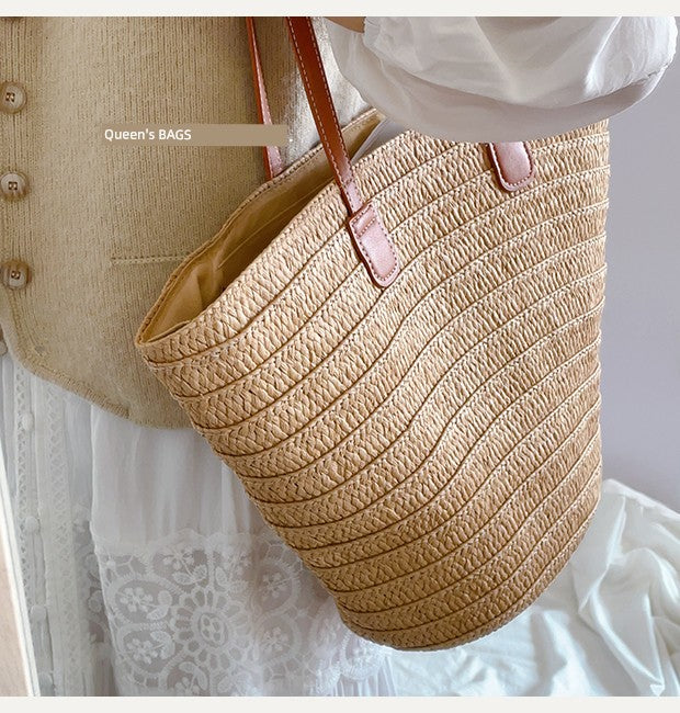 Women's French-Style One-Shoulder Seaside Holiday Straw Woven Bag