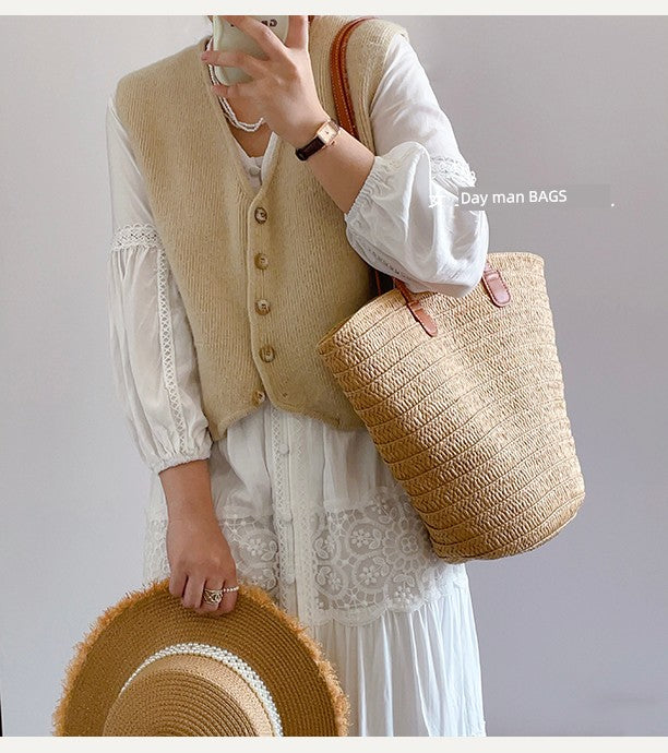 Women's French-Style One-Shoulder Seaside Holiday Straw Woven Bag