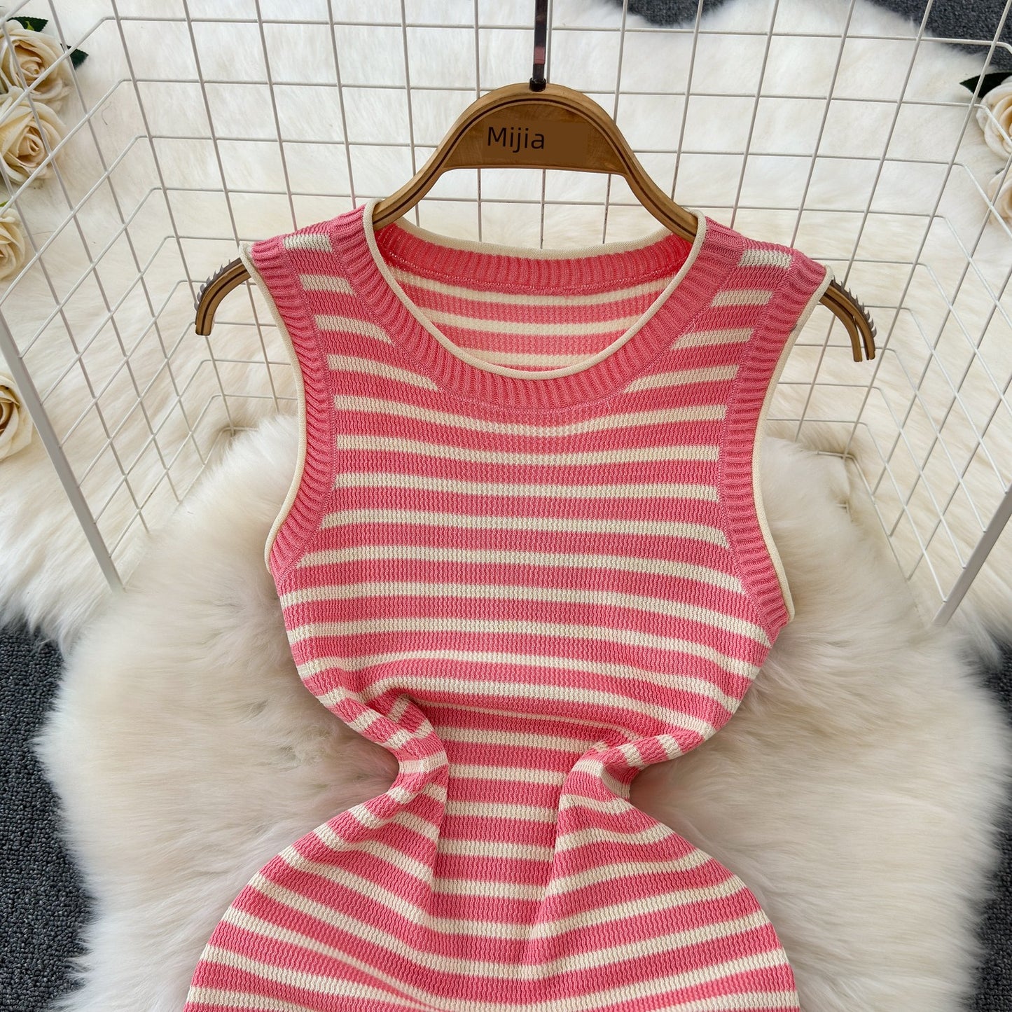 Summer New Temperament Crew Neck Sleeveless Stretch Waist Hip Knitted Dress No Slit Sleeve Hip-Wrapped Mid-Length Dress