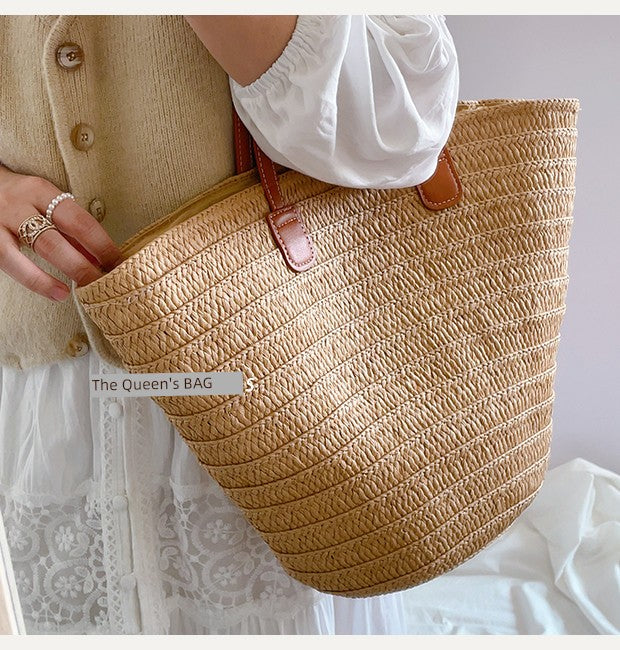 Women's French-Style One-Shoulder Seaside Holiday Straw Woven Bag